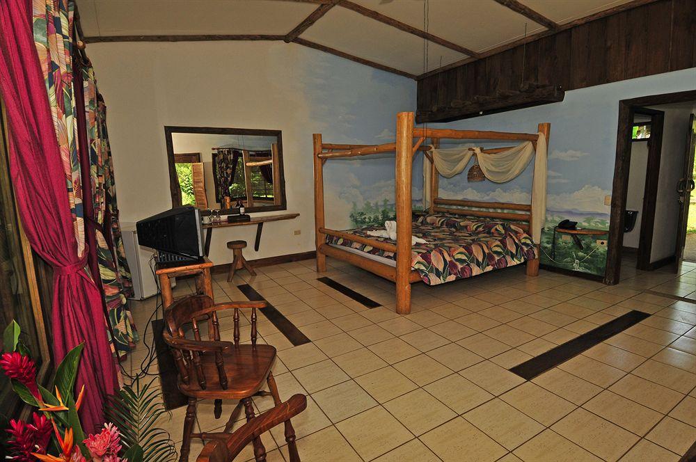 Hotel Hacienda Sueno Azul Puerto Viejo de Sarapiqui Exterior photo